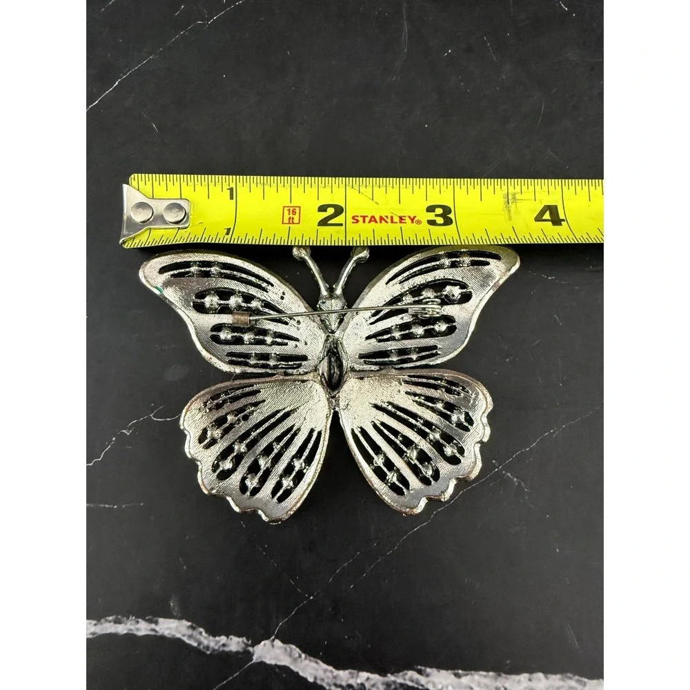 Rhinestone Butterfly Brooch 2.5in X 3.25in Multicolor Red Pink Silvertone